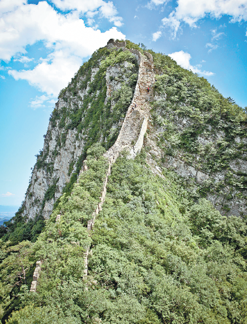 The Mutianyu Great Wall, renowned for “being uniquely outstanding among the vast Great Wall”(图3)