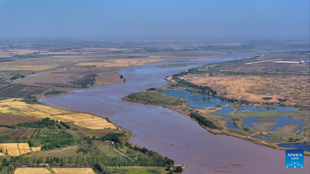 View of section of Yellow River in NW China(图3)