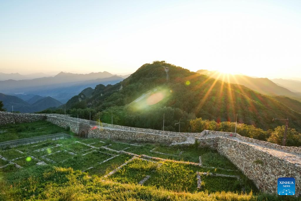 Aerial view of Great Wall in Beijing(图3)