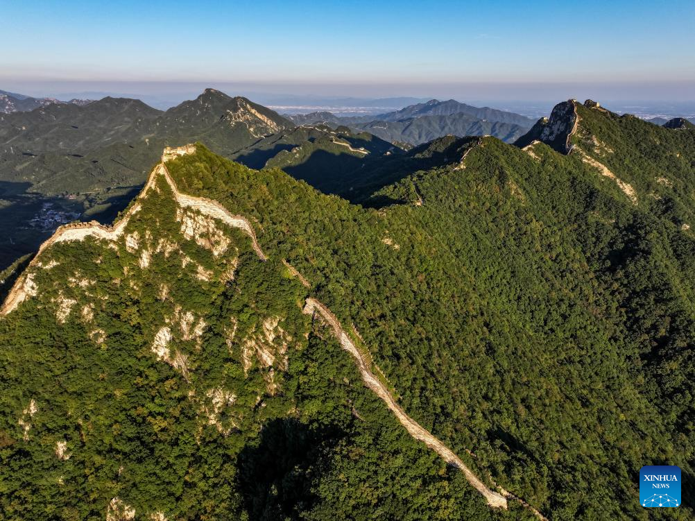 Aerial view of Great Wall in Beijing(图4)